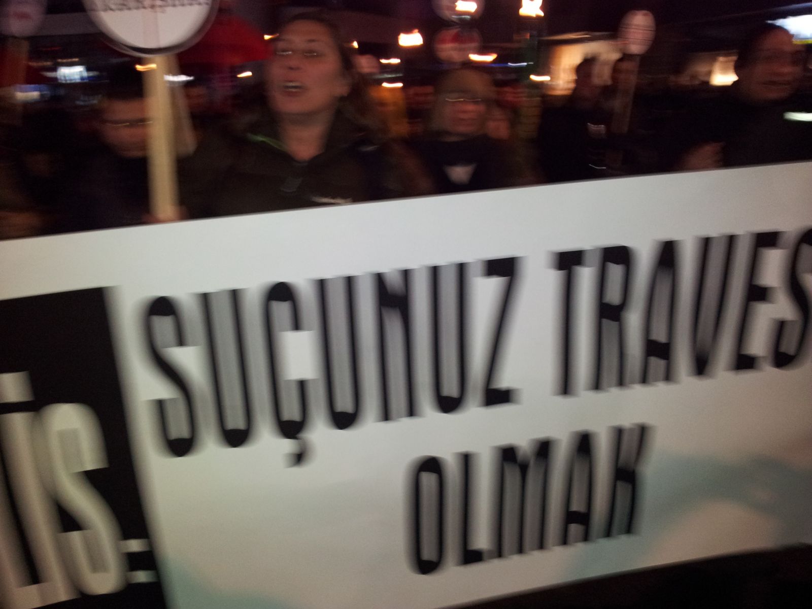 &lsquo;Bakmadan bilemeyiz değil mi?&rsquo; Kaos GL - LGBTİ+ Haber Portalı